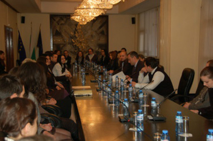 A career start for 35 young professionals at the Ministry of Foreign Affairs