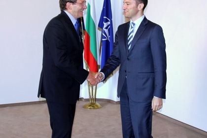 Среща на министър Кристиан Вигенин с посланик Марко Контичели