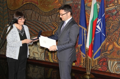 Minister Vigenin awarded former employees of the Ministry of Foreign Affairs