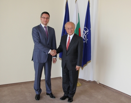 Minister Vigenin met with IAEA Director General Yukiya Amano