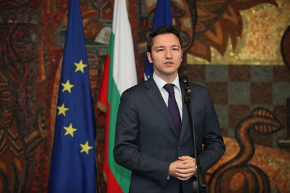 Minister Vigenin rewards long-term employees of the Ministry of Foreign Affairs 