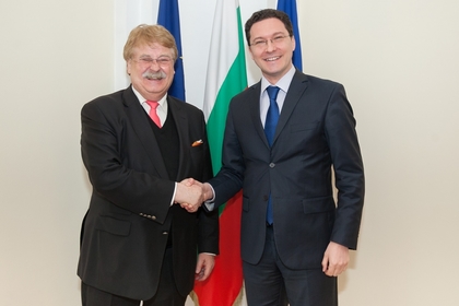 Minister Mitov meets with the Chairman of the European Parliament Committee on Foreign Affairs Elmar Brok