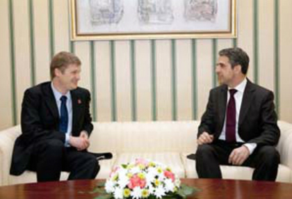 Новоназначеният посланик на Великобритания  Джонатан Алън връчи акредитивните  си писма на президента Росен Плевнелиев