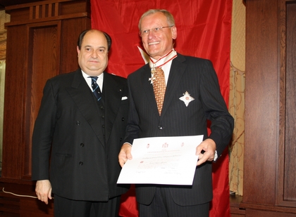 Посланик Иван Димитров беше награден с Великия кръст на Суверенния Малтийски орден