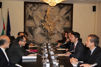 Министър Кристиан Вигенин се срещна със зам.-външния министър на Иран