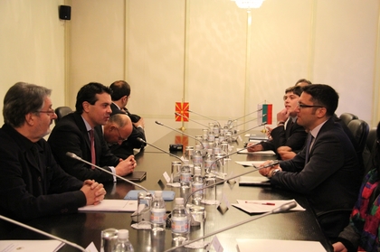 Кристиан Вигенин се срещна с външния министър на Република Македония 