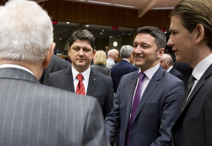 Министър Кристиан Вигенин участва в извънредния Съвет „Външни работи“ по Украйна