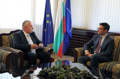 Министър Кристиан Вигенин се срещна с новия грузински посланик в София
