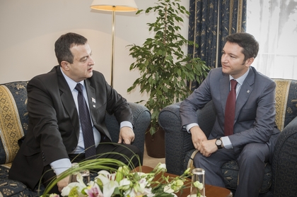 Среща на министър Кристиан Вигенин с външния министър на Сърбия
