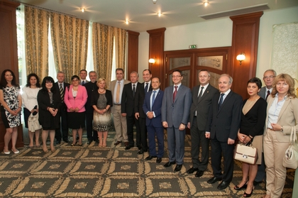 Среща на министър Вигенин с  посланиците на държавите от Югоизточна Европа и Източното партньорство