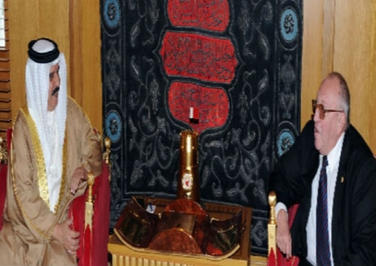 Посланик Олшевски връчи акредитивните си писма на краля на Бахрейн