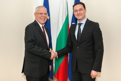 Министър Даниел Митов и посланик Жан Фалц обсъдиха приоритетите на предстоящото Люксембургско председателство на ЕС