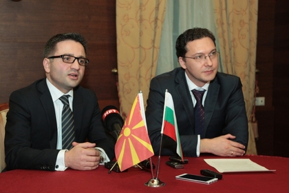 България стои зад евроатлантическото развитие на Република Македония