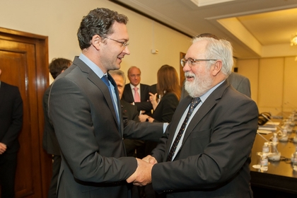 Среща на министър Даниел Митов с европейския комисар по климата и енергетиката Мигел Ариас Канете