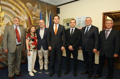  Министърът на външните работи се срещна с представители на  Световния еврейски конгрес