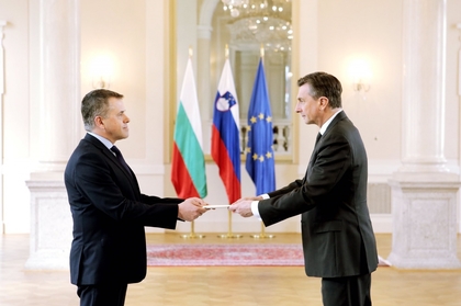 Посланик Димитър Абаджиев връчи акредитивните си писма на президента на Република Словения Борут Пахор 