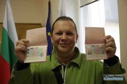 Генеральное консульство в Санкт-Петербурге выдало 50 000-ую визу за 2016-й год 