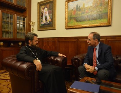Посланик Бойко Коцев се срещна с председателя на Отдела за външни църковни връзки на Московския Патриархат митрополит Иларион