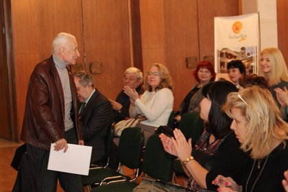 Награждение Юрия Григоровича за его вклад в развитие болгарского балетного искусства
