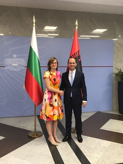 Екатерина Захариева към албанския си колега Дитмир Бушати: България ви подкрепя в европейския ви път