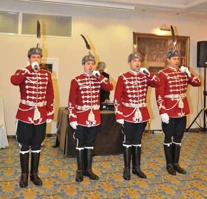 С възрожденски песни в изпълнение на български гвардейци честват Трети март в Солун