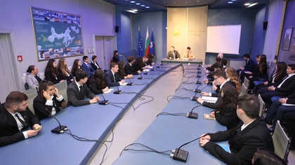 Младежи от Държавата Израел бяха гости на МВнР