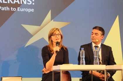 Екатерина Захариева: Заедно трябва да продължим да убеждаваме скептиците, че мястото на Западните Балкани е в ЕС