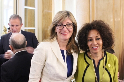 6-годишно българче, чиито родители бяха убити в Кейптаун, се прибра в Родината