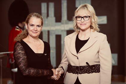 Посланик Светлана Стойчева-Етрополски връчи акредитивните си писма на канадския генерал-губернатор Жюли Пайет