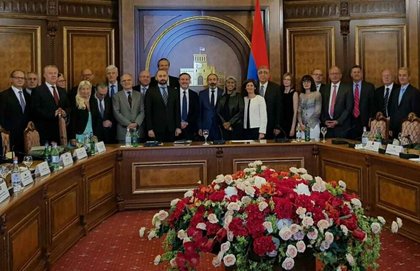 Посещение на посланик Спасов в Армения