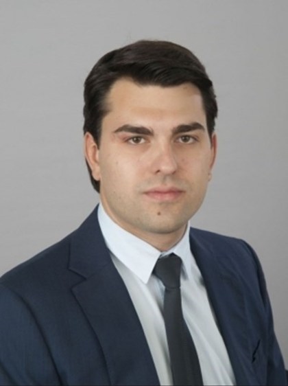 Заместник-министър Георгиев разговаря с главния изпълнителен директор и основател на Korea Risk Group, Чад О'Карол