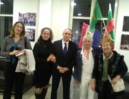 Среща на посланик Порязов с български дружества и организации