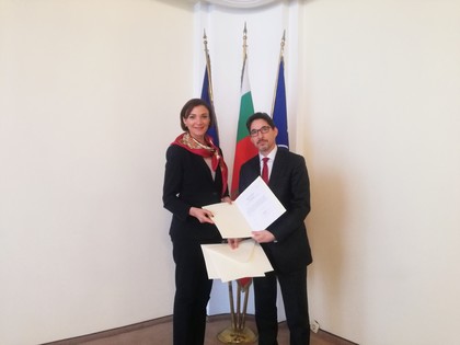 Новият посланик на Грузия връчи копия на акредитивните си писма