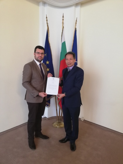 Новоназначеният посланик на Социалистическа република Виетнам г-н Доан Туан Лин връчи копия на акредитивните си писма на заместник-министъра на външните работи г-н Георг Георгиев