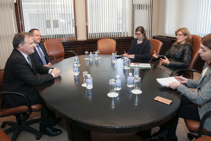 Прощална среща на министър Захариева с посланика на Малта