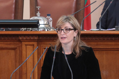 Екатерина Захариева: Готови сме за всички варианти за Брекзит