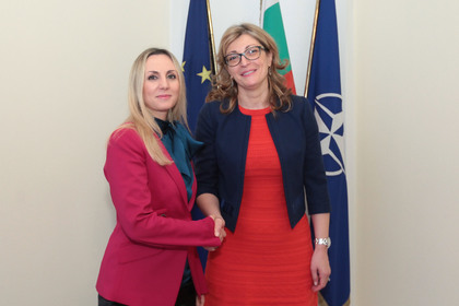 Министър Захариева: Готови сме да подкрепим Албания с експерти в преговорите с ЕС