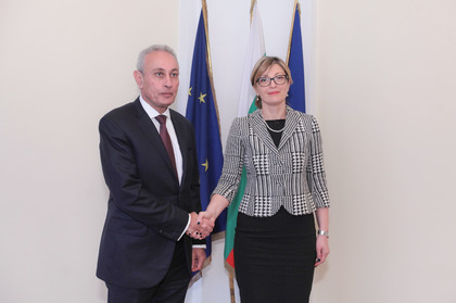 Министър Захариева прие за първи път у нас генералния секретар на Съюза за Средиземноморието 