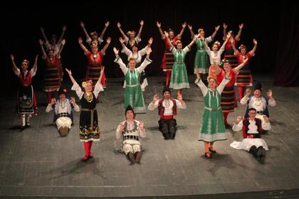 Отбелязването на Трети март започна с концерт на танцов колектив „Вангелофф“ в Тирана