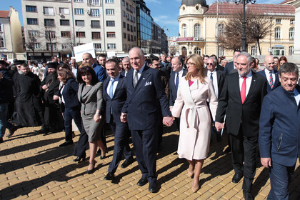 Министър Захариева участва във възпоменателното шествие за спасяването на българските евреи