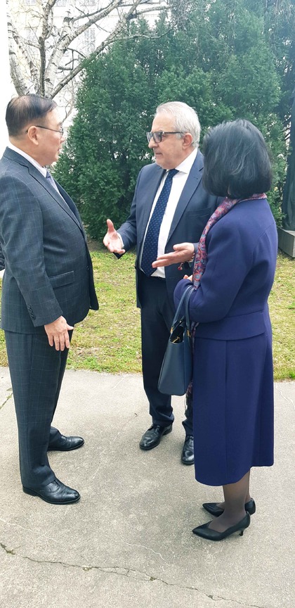 Министърът на външните работи на Филипините посети Българския културен институт "Дом Витгенщайн"