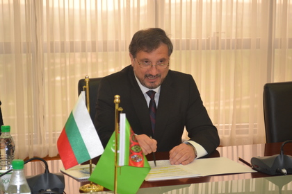 Новоназначеният извънреден и пълномощен посланик на Република България в Туркменистан връчи акредитивните си писма
