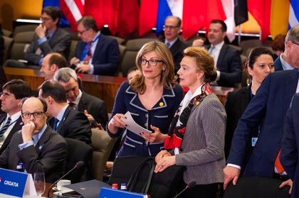 Външните министри от НАТО във Вашингтон: Заедно може да се изправим срещу всяка заплахa