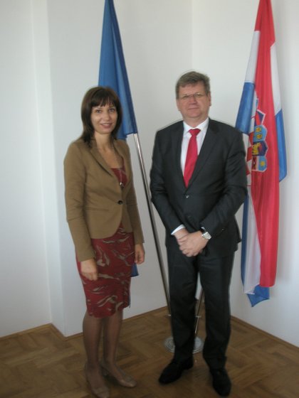 Посланик Таня Димитрова разговаря с хърватския министър на труда и пенсионната система Мирандо Мърсич