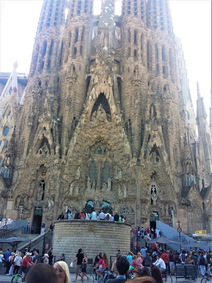 България открива щатно консулство в Барселона