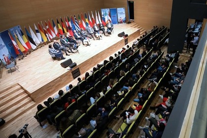 Ambasadori bullgar mori pjesë në Javën e Evropës