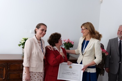 Екатерина Захариева награди доайена на българското землячество в Словакия