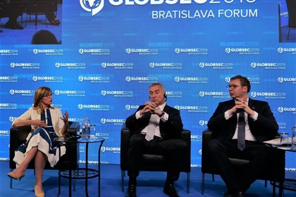 Екатерина Захариева на международната конференция ГЛОБСЕК: Реформите по пътя към ЕС са болезнени, но си заслужават