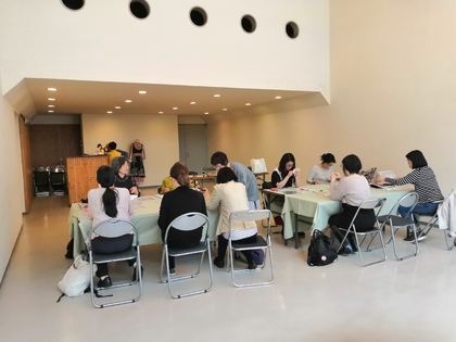 Курс по българска шевица бе организиран в Токио