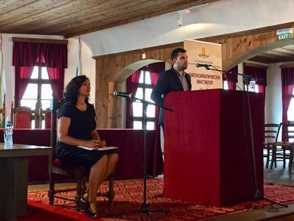 Заместник-министър Георг Георгиев откри публична дискусия по повод 140-ата годишнина на Българската дипломатическа служба